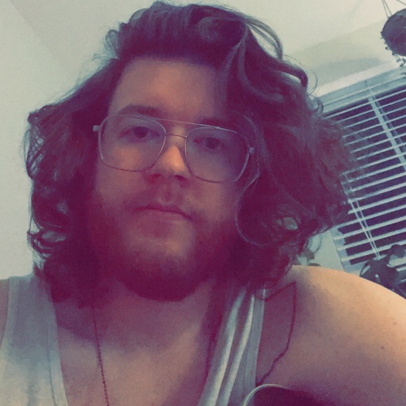 Meet your Posher, Tyler - Picture 1 of 1